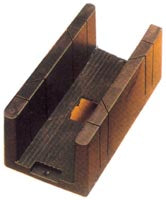 TAGLIACORNICI